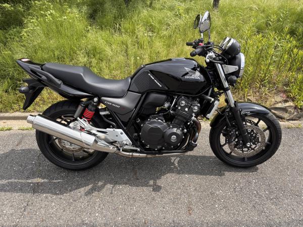 4: HONDA CB400SF