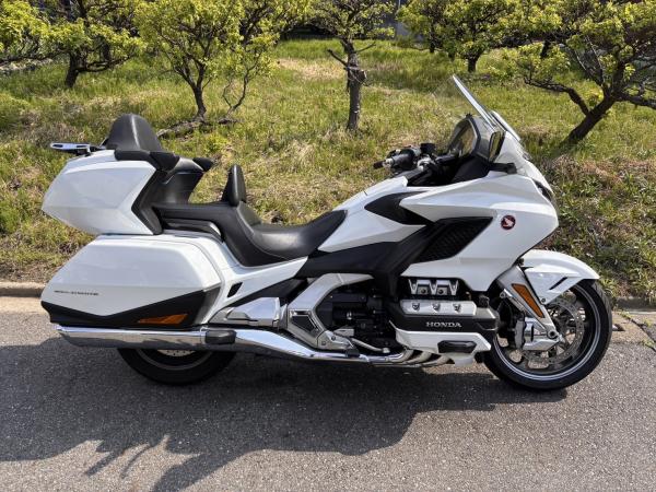 8: Honda GL1800